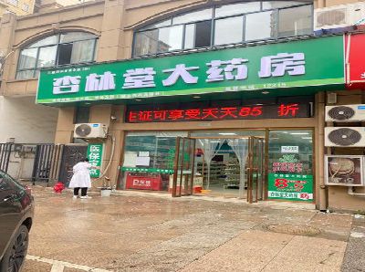 南部铝塑板门头招牌的特点。