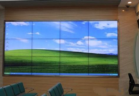 南部液晶拼接屏的另类用法。